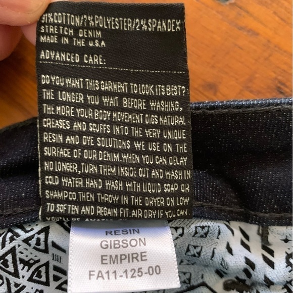 Paper Denim Waxy Resin Jeans Low Rise Flare Coated Dark Wash Jeans Sz 28 - Picture 6 of 12